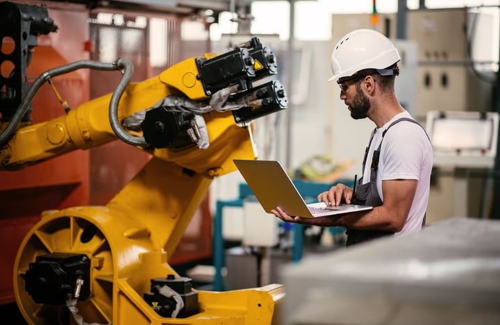 Servicios en la nube para fabricantes de maquinaria e instalaciones