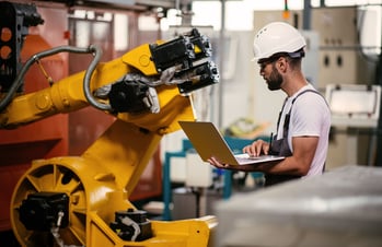 Cloud services for machinery and plant manufacturers